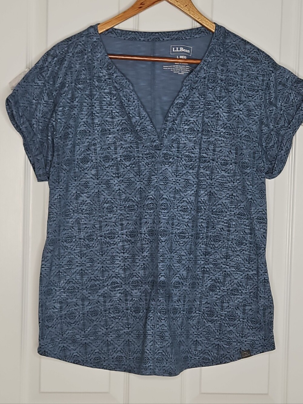 L.L. Bean Streamside Tee  T-Shirt Womens L Split Neck Short Sleeve Blue Print